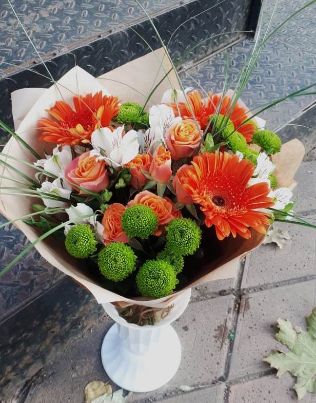 Букет цветов из: Герберы, Хризантемы, Альстромерии и Розы в Новокорсунской