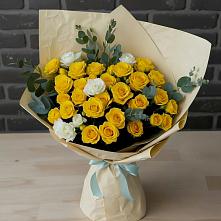 Букет цветов из:  Розы в Новокорсунской