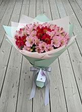 Букет цветов из:  Альстромерии в Новокорсунской