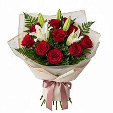 Букет цветов из:  Лилии и Розы в Новокорсунской