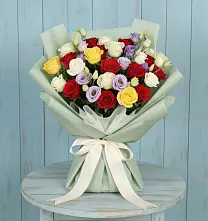 Букет цветов из:  Розы в Новокорсунской