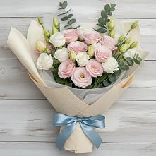 Букет цветов из:  Лизиантусы в Новокорсунской