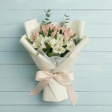 Букет цветов из:  Альстромерии в Новокорсунской