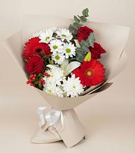 Букет цветов из:  Розы, Хризантемы, Герберы и Лилии в Новокорсунской