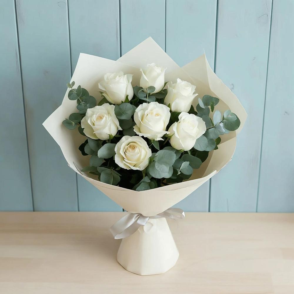 Букет Белые розы в Эвкалипте в Новокорсунской