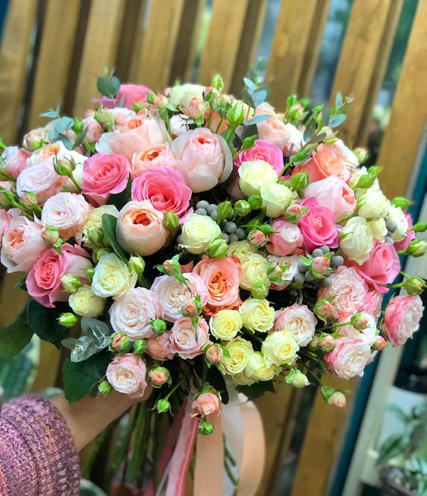 Букет цветов из: Розы в Новокорсунской