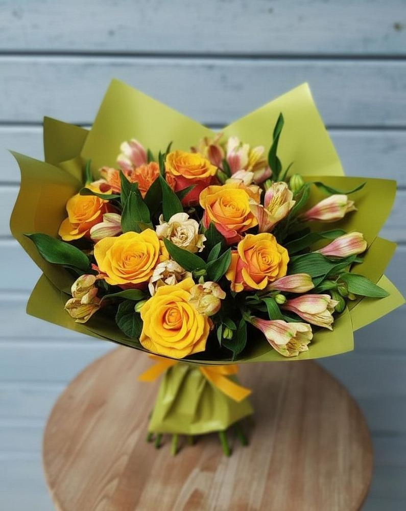 Букет цветов из: Альстромерии и Розы в Новокорсунской